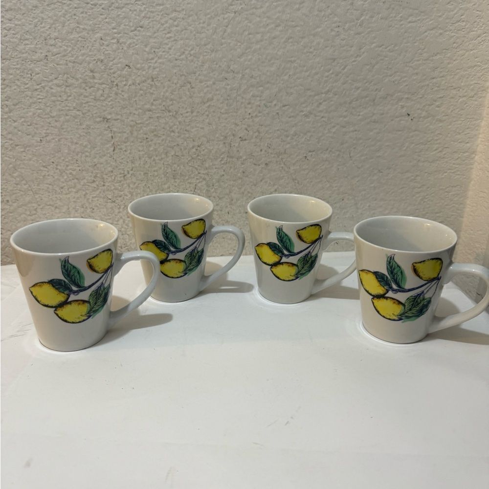 4 Sonoma Life & Style lemon  Coffee Mug